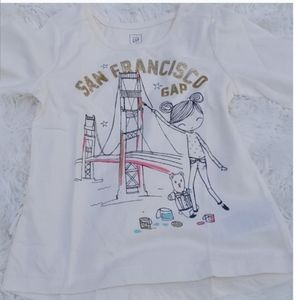 Baby Gap Lot 3 Long Sleeve, Cat Tee and New York 4 yrs